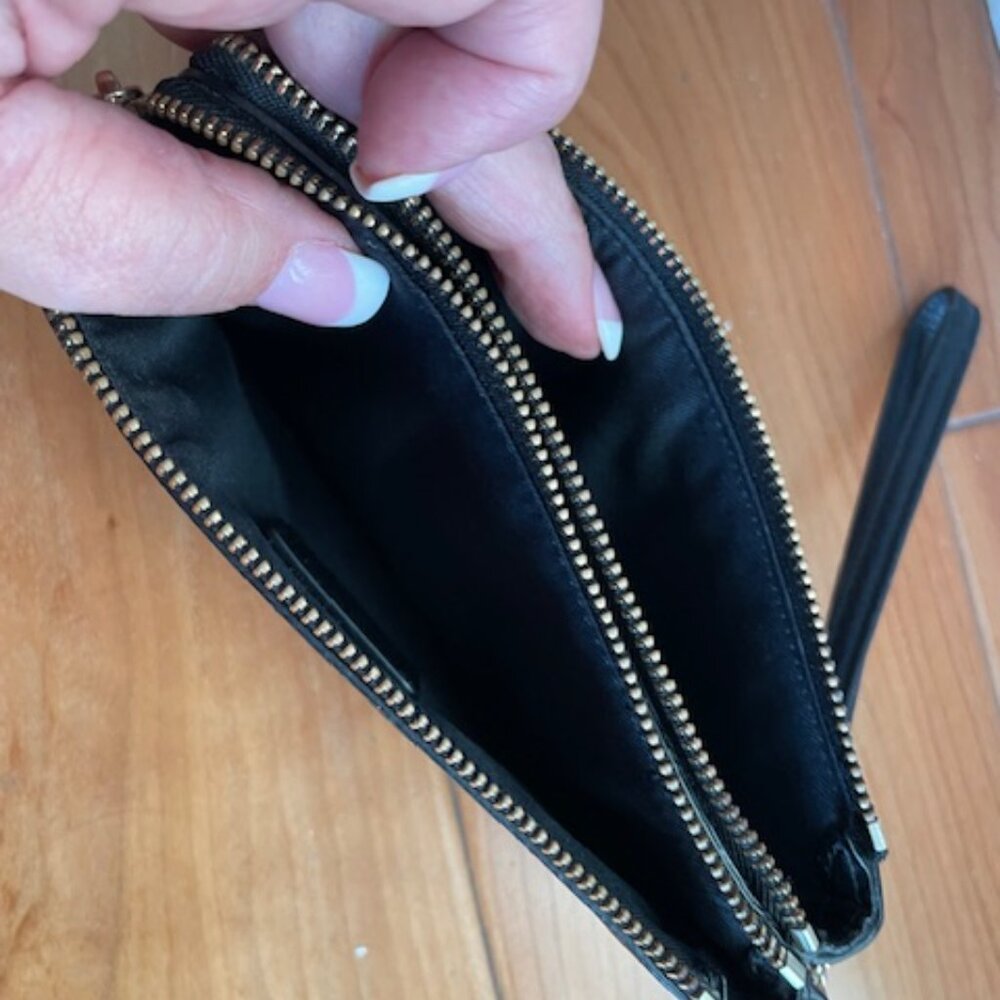 Coach Black Leather Essential Small Wristlet - Picture 3 of 7